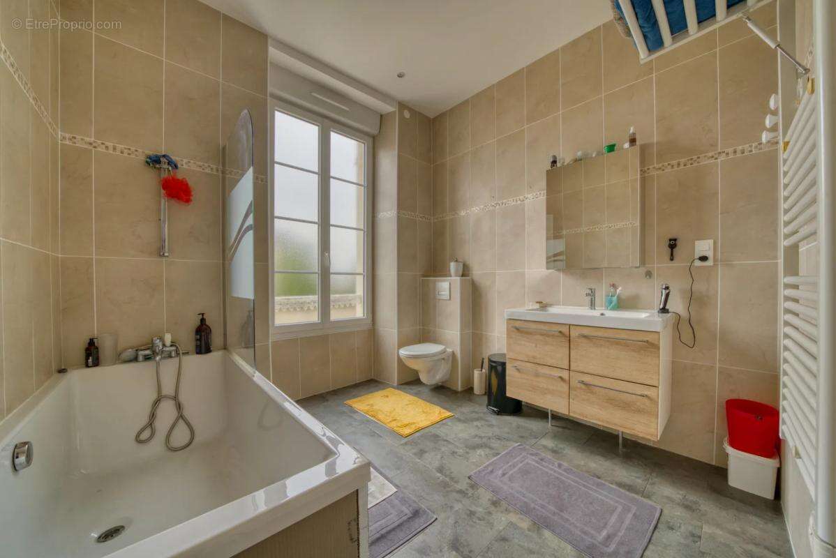 Maison à MATHA