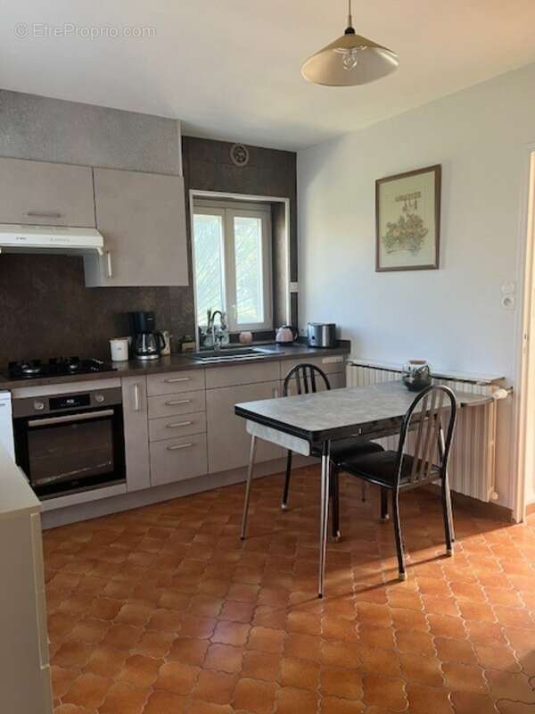 Maison à vendre 4 pièces CHAMPAGNE MOUTON (16) - photo 9