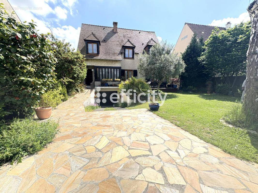 Maison à LE PLESSIS-BOUCHARD