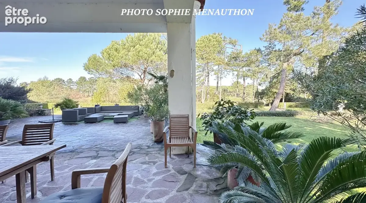 Appartement d'exception à Chiberta  Vue Golf & Lac  167 m² avec jardin privatif - photo 2