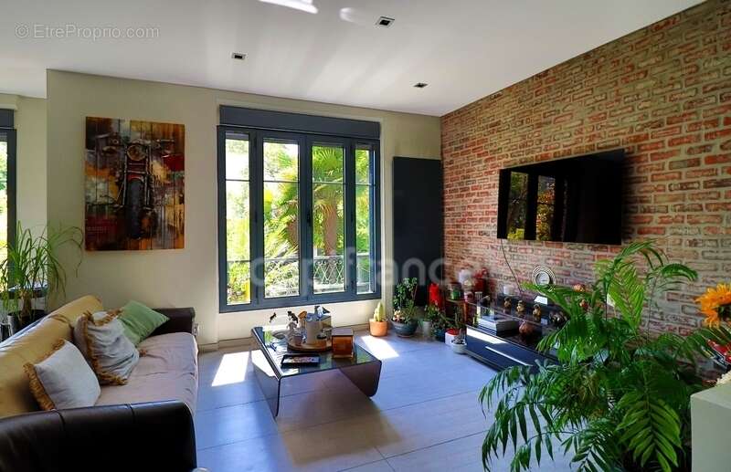 Maison à vendre 5 pièces ANTONY (92) de 106M² habitable pour une surface totale de 215 M² - photo 2
