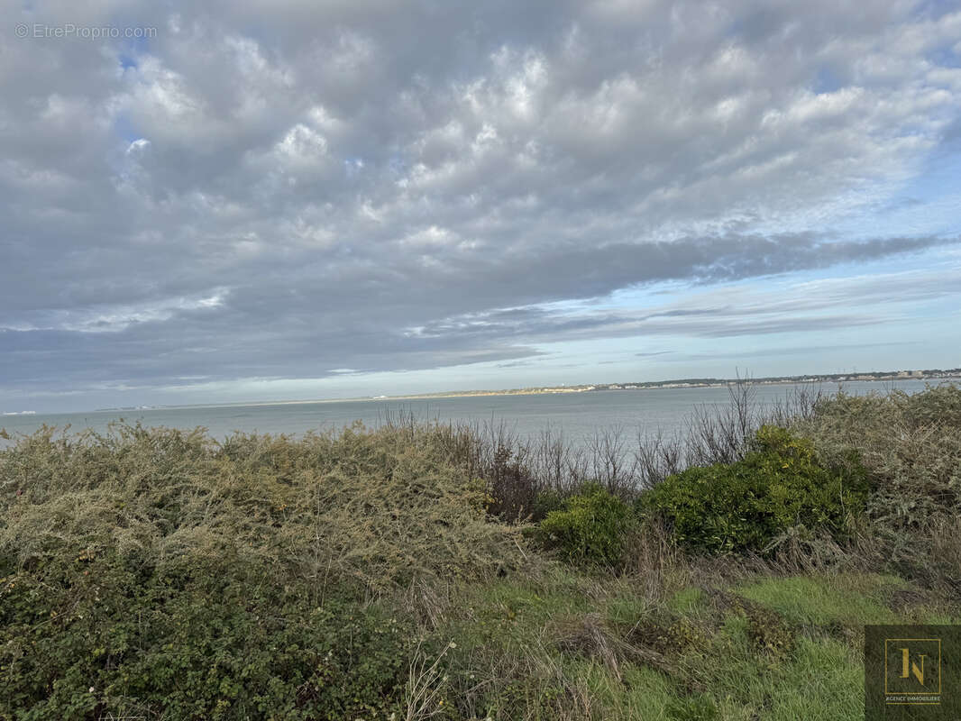 Terrain à LA PLAINE-SUR-MER
