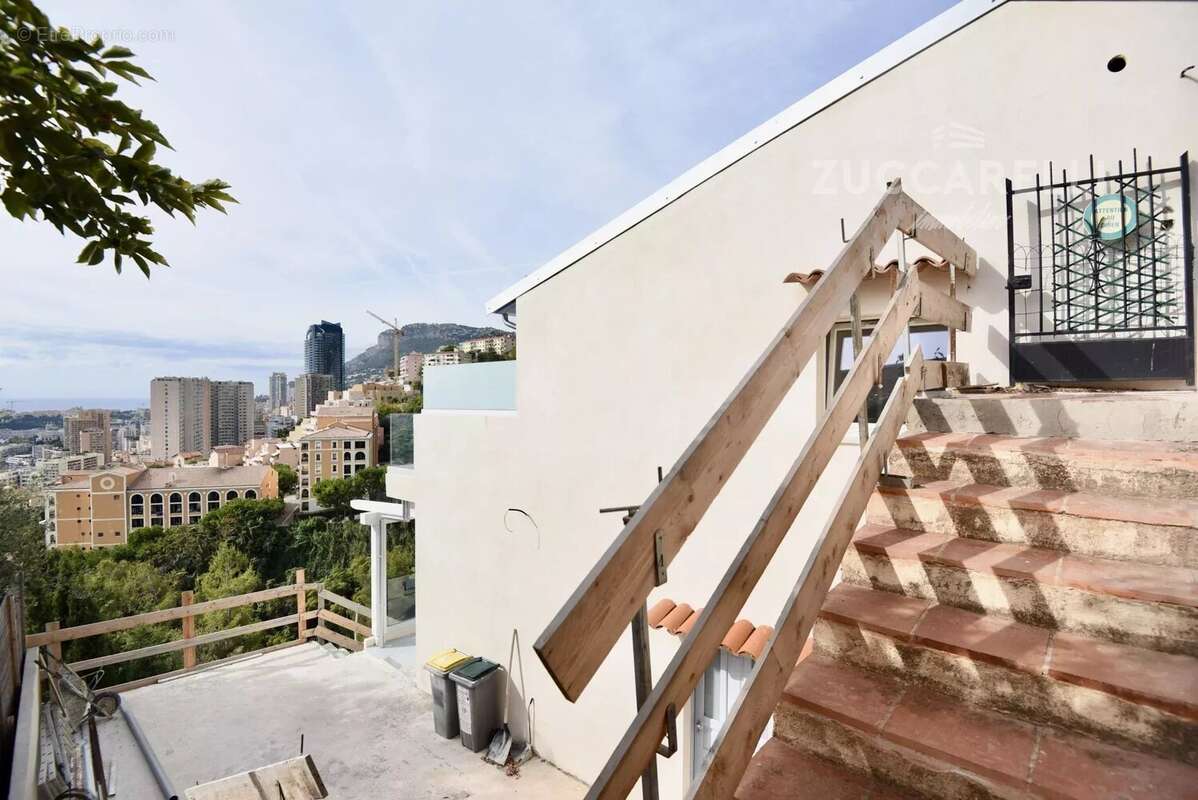 Appartement à ROQUEBRUNE-CAP-MARTIN