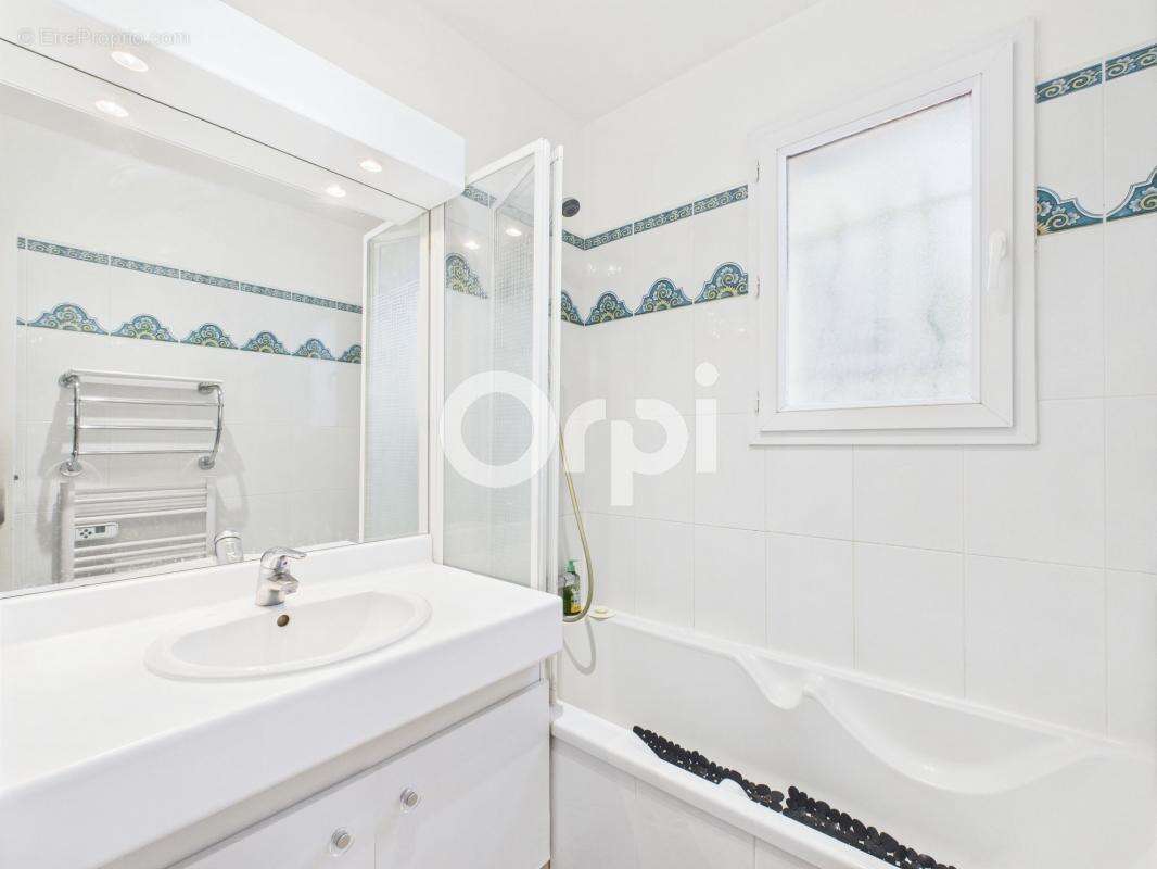 Maison à MANDELIEU-LA-NAPOULE