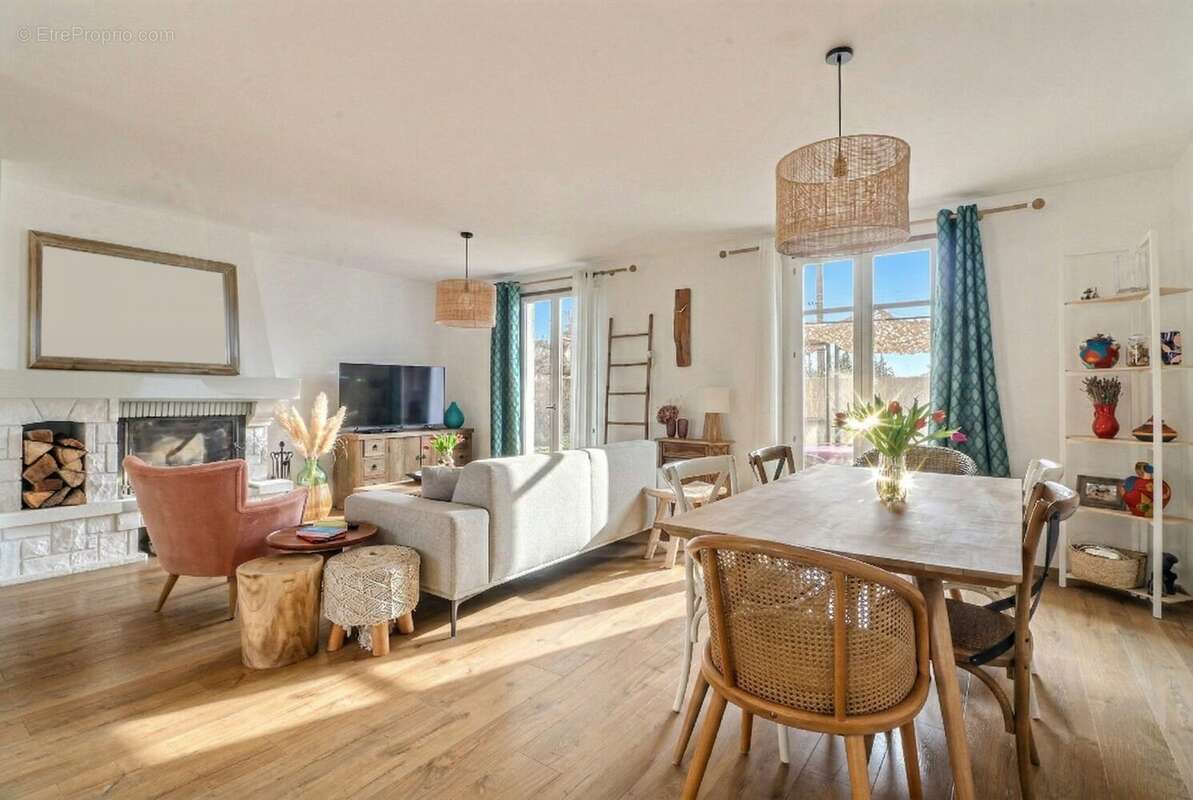 Maison à SAINT-GILLES