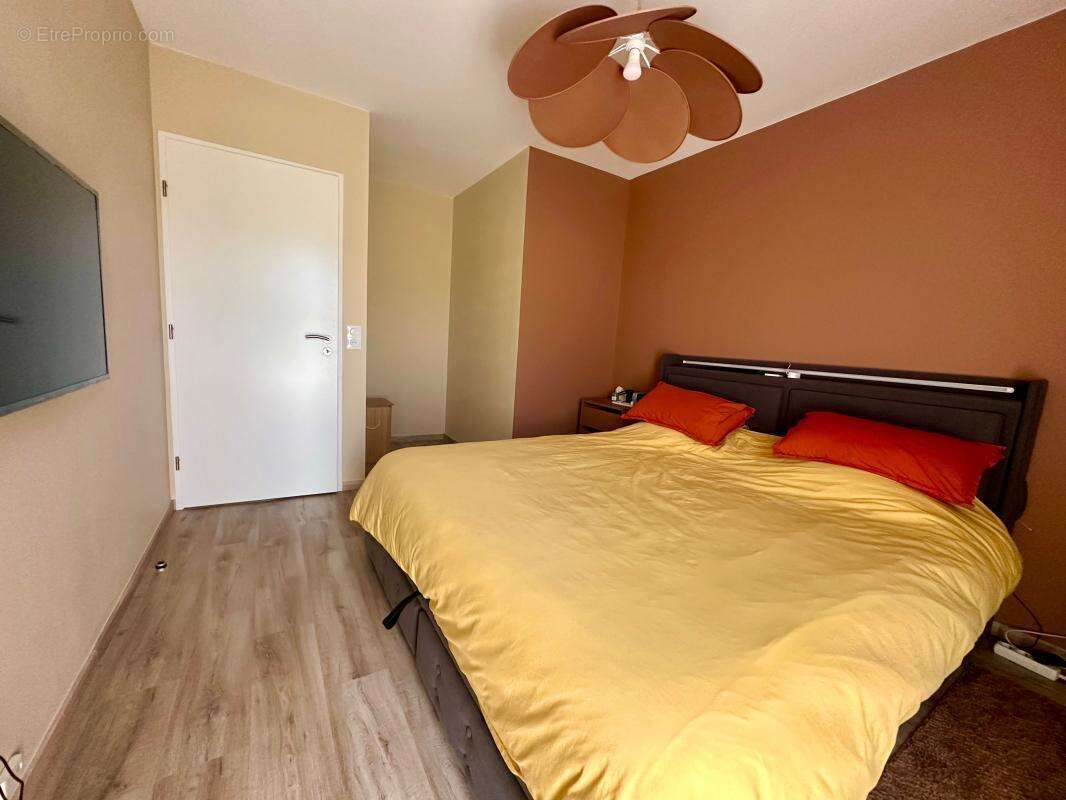 Exclusivité – Rare sur le secteur ! Magnifique appartement T3 de 2023, en état strictement récent, offrant un extérieur sans vis - photo 7