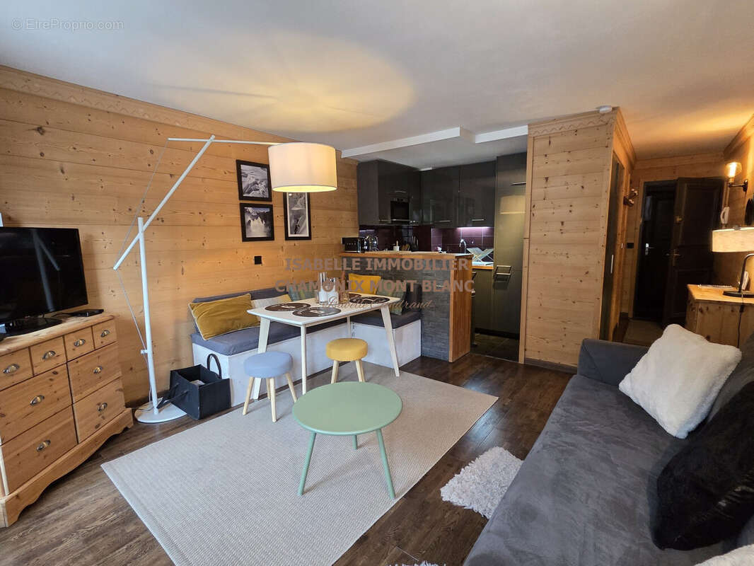 Pièce de vie / Vente appartement Chamonix - Appartement à CHAMONIX-MONT-BLANC