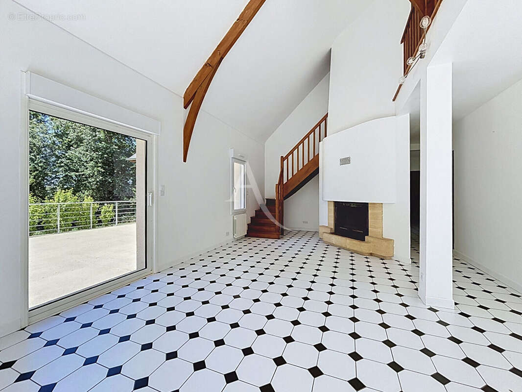 Maison à ANDOUILLE