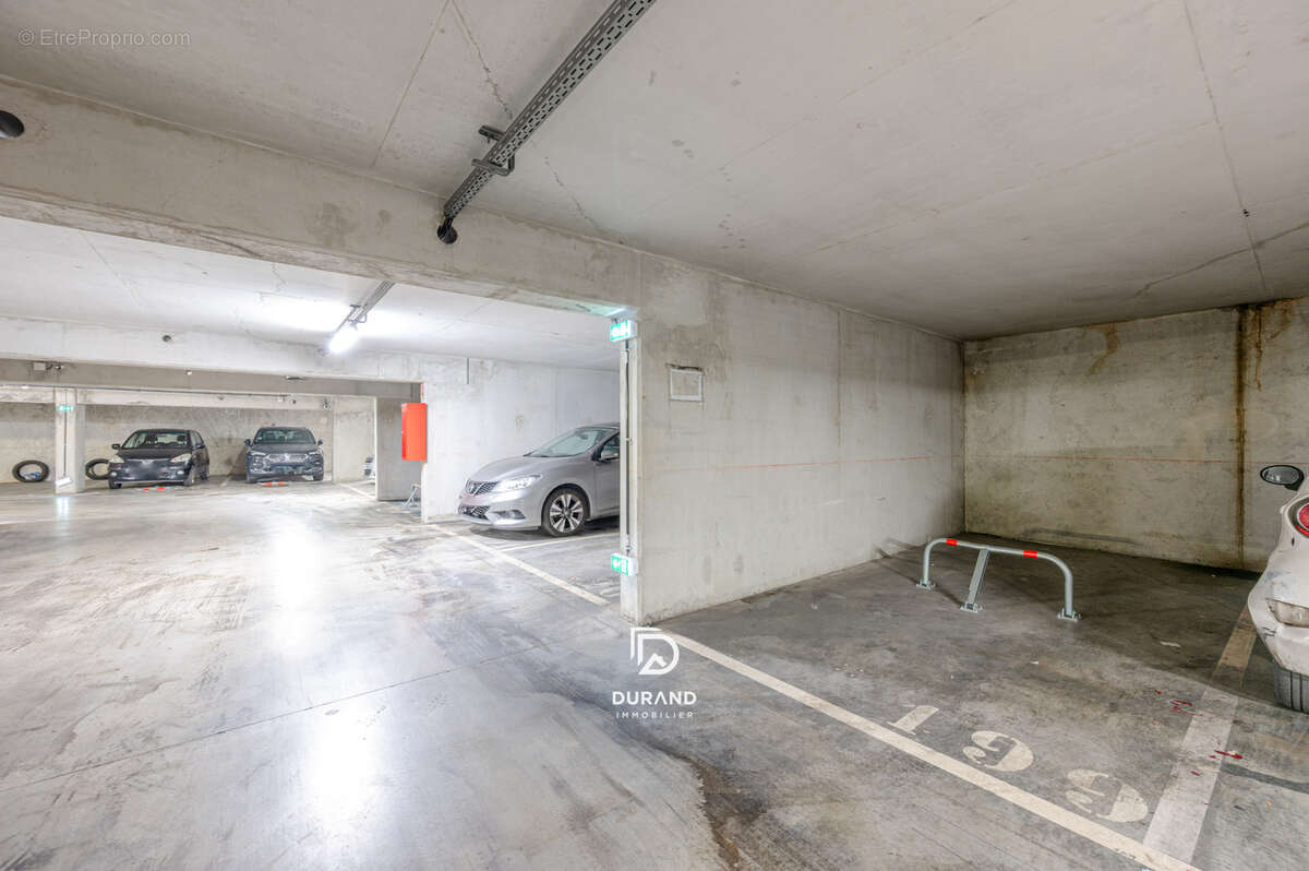 Appartement à MARSEILLE-3E