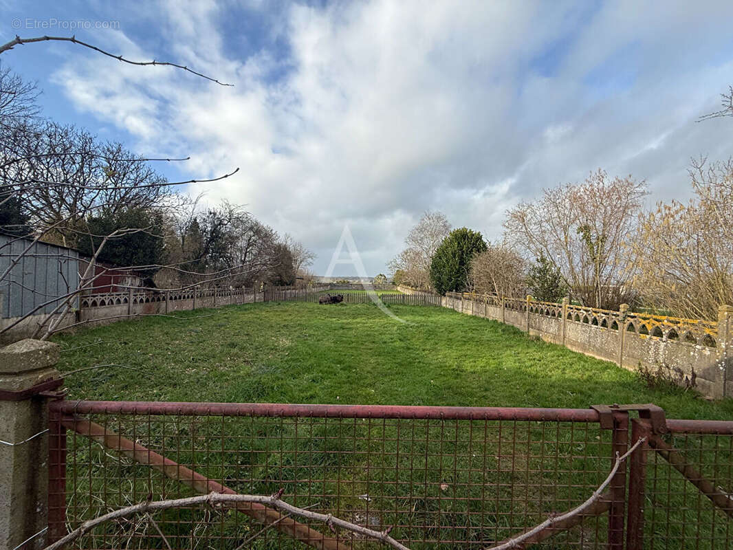 Maison à SIXT-SUR-AFF