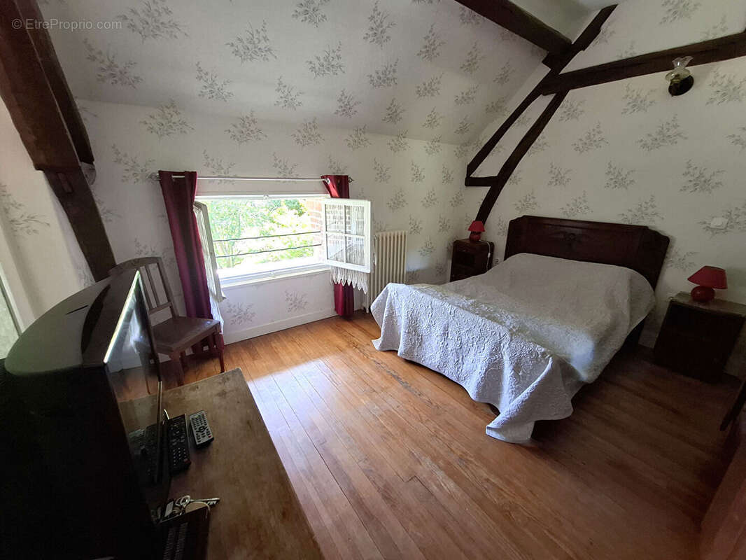 Maison à SAINTE-GENEVIEVE