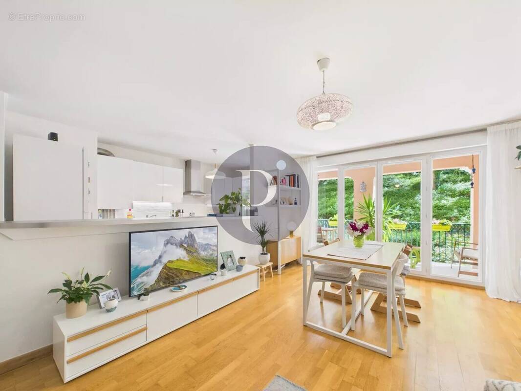 Appartement à LE PLESSIS-ROBINSON