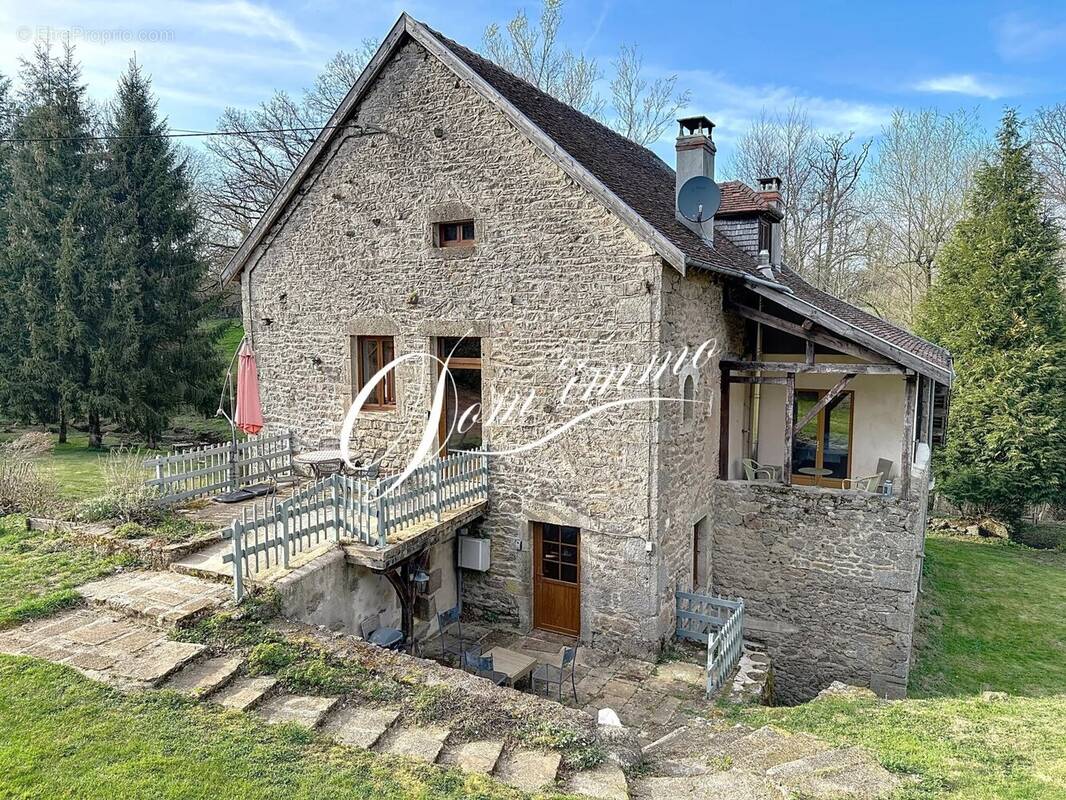 Maison à SAINT-MARTIN-DE-LA-MER