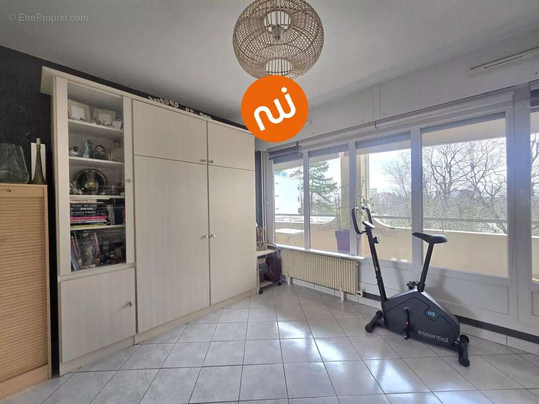 Appartement à LYON-9E