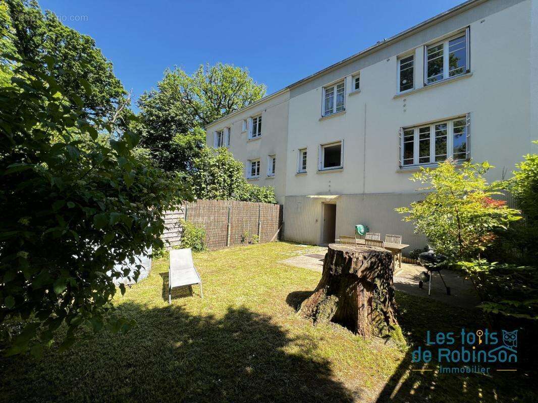 Maison à LE PLESSIS-ROBINSON