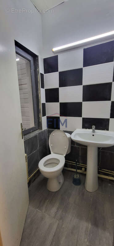Exclusivite , ideal pied a terre, appartement de type studio,  proche du port de plaisance - photo 5