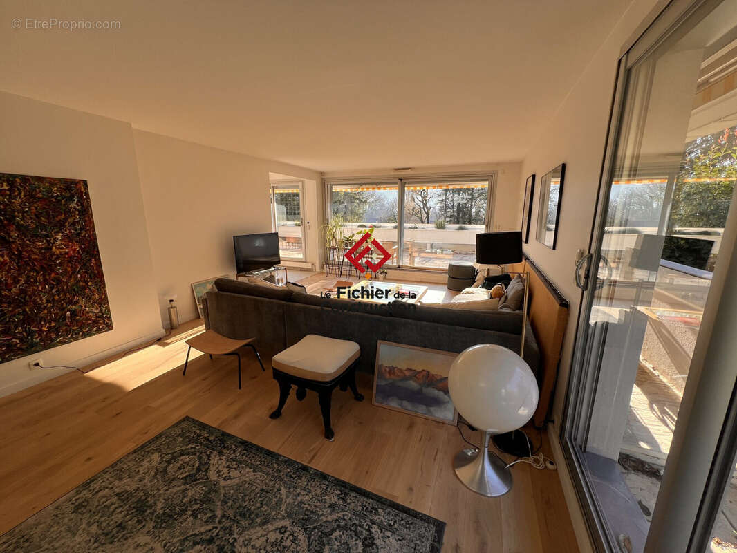 Appartement à MEYLAN