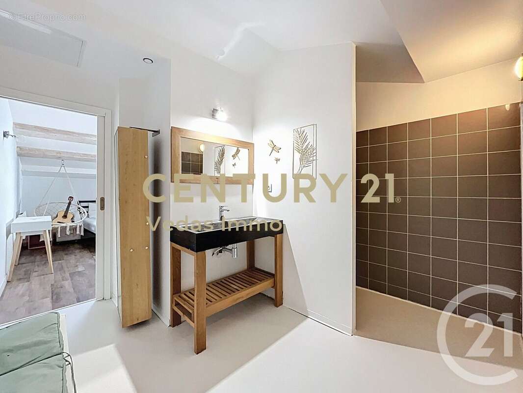 Maison à SAINT-JEAN-DE-VEDAS