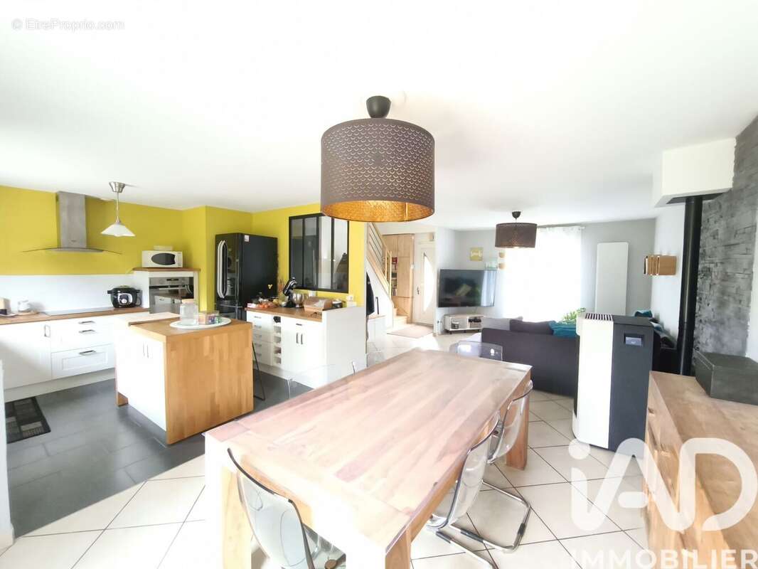 Photo 2 - Maison à CREPY-EN-VALOIS