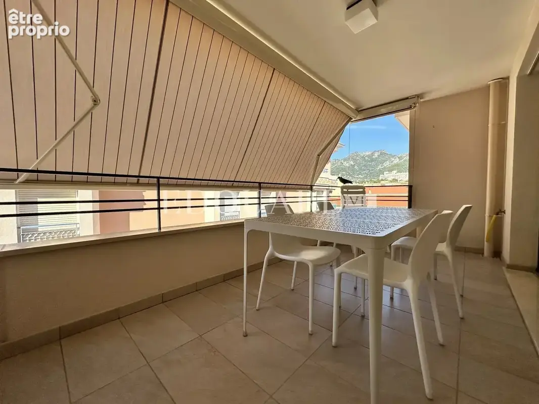 Trois pièces en superbe état avec grande terrasse et possibilité double garage, en plein centre de Menton - photo 25