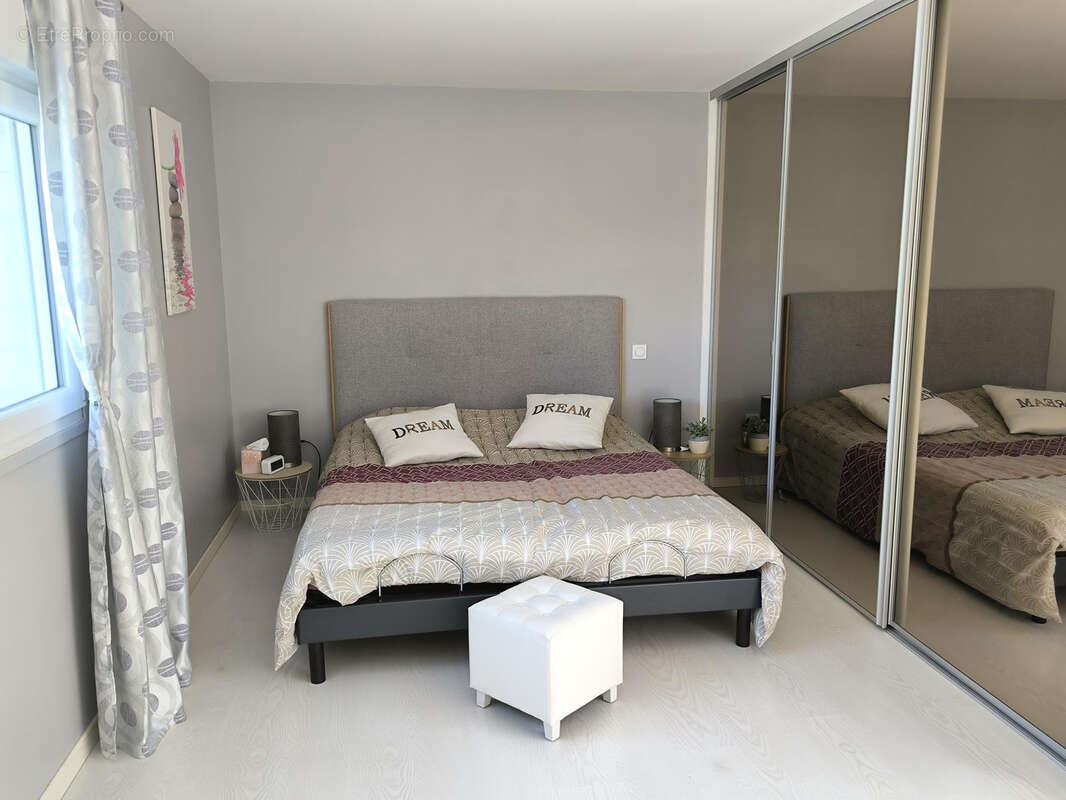 Maison à PORT-EN-BESSIN-HUPPAIN