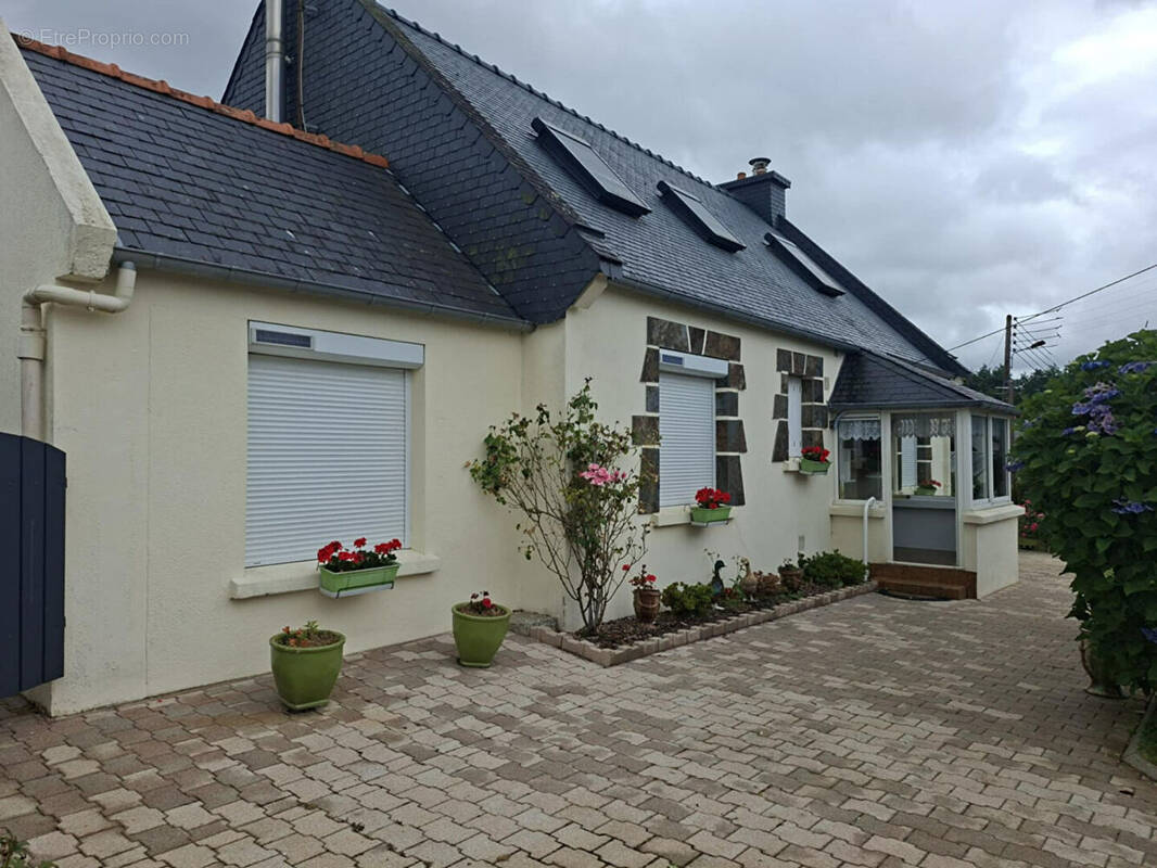 Maison à PLOUIGNEAU