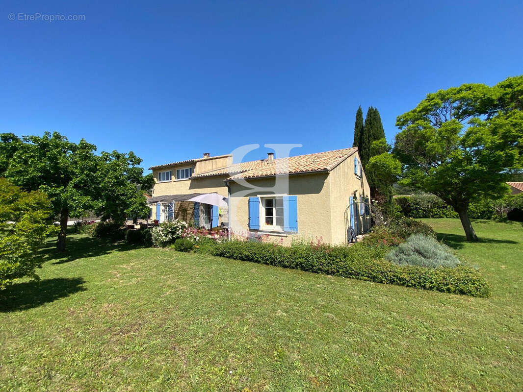 Maison à VAISON-LA-ROMAINE