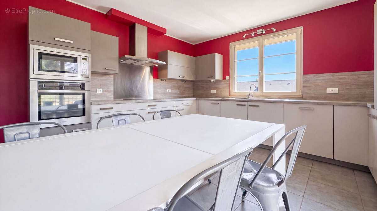 Maison de 7 Chambres - 185m2 - avec Fort Potentiel Locatif - photo 5