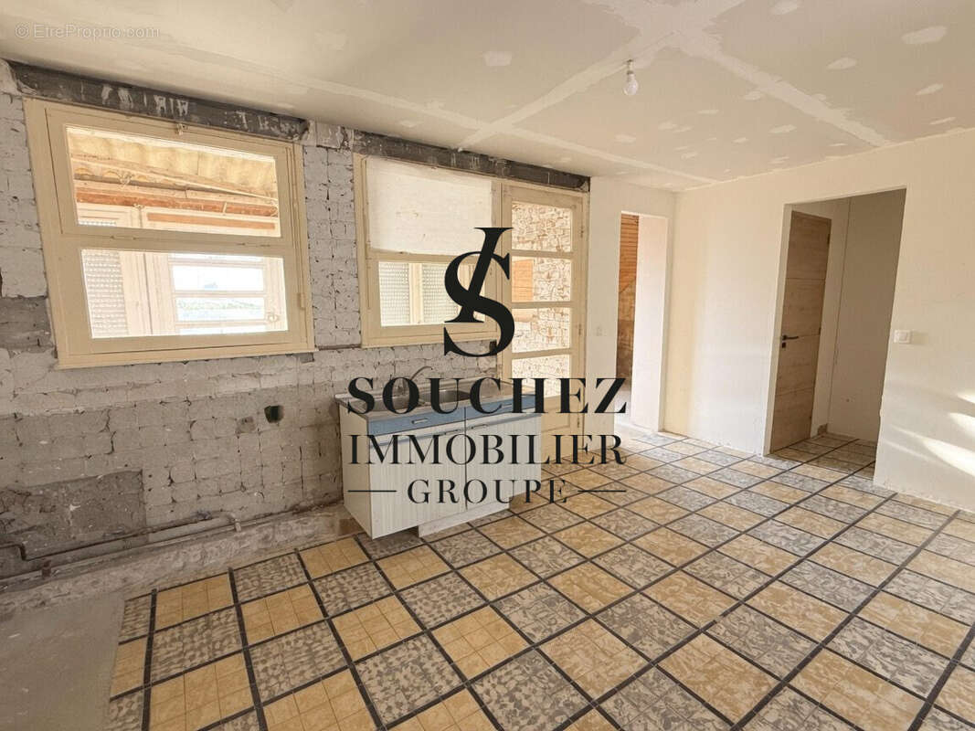 Maison 86 m² à Givenchy-En-Gohelle  - photo 5