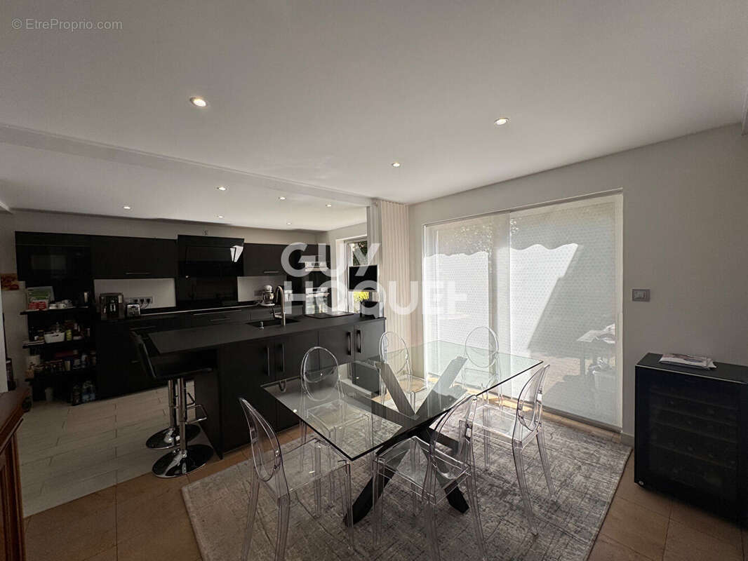 Maison à LE CREUSOT