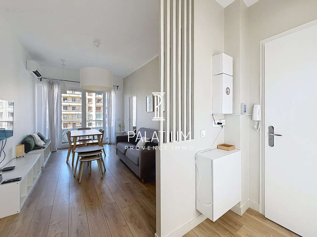 Appartement 69 m² à Marseille-4e  - photo 4