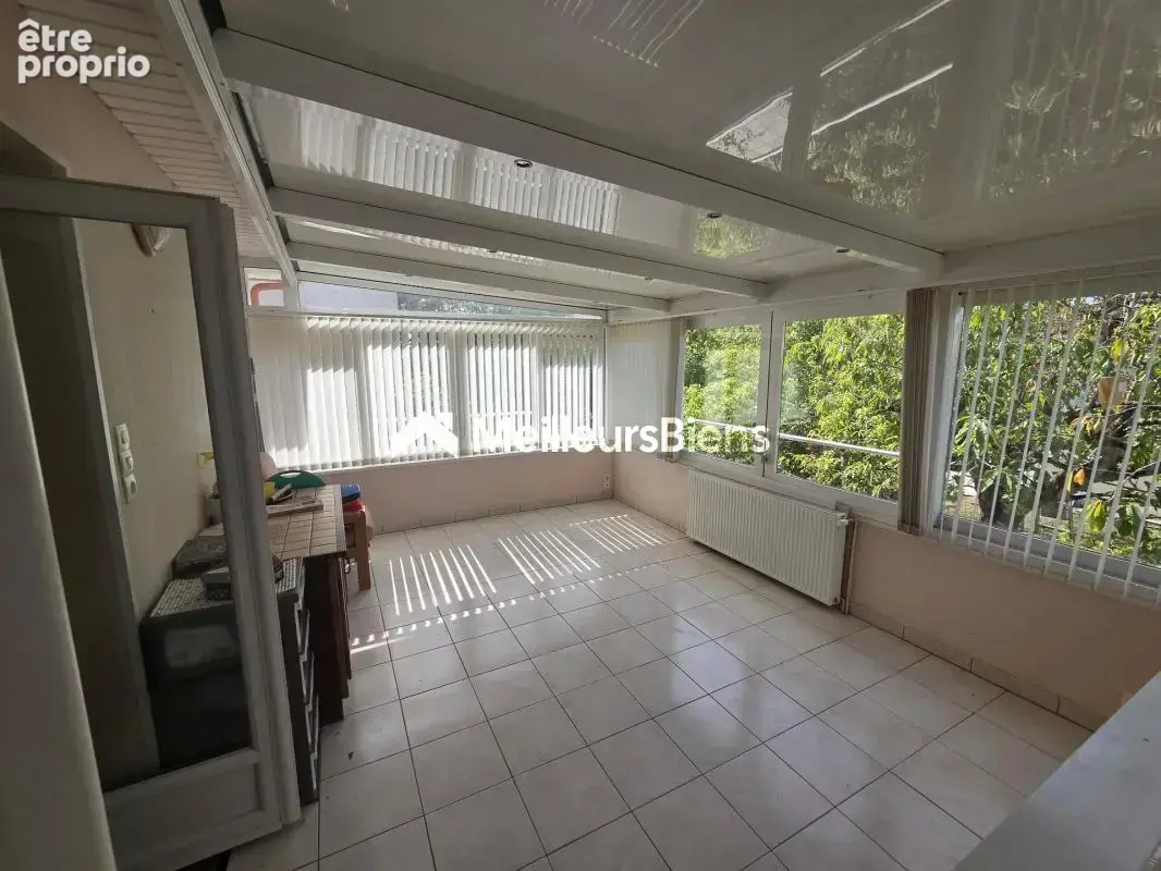 Maison 4 pièces 80 m² avec véranda et sous-sol complet à Neuilly-Crimolois - photo 3