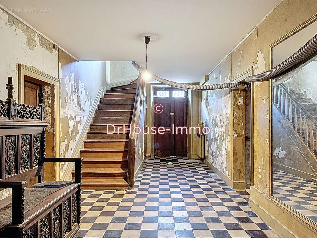 Maison à MANZAC-SUR-VERN