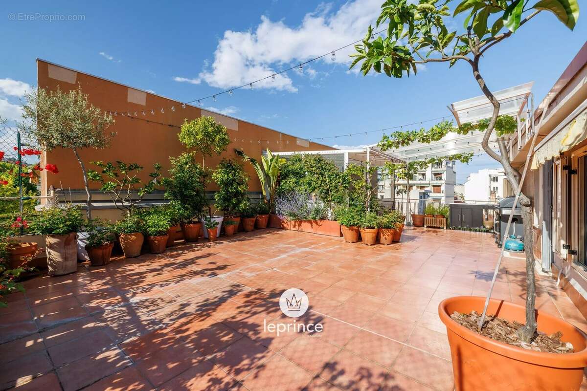 Appartement à NICE