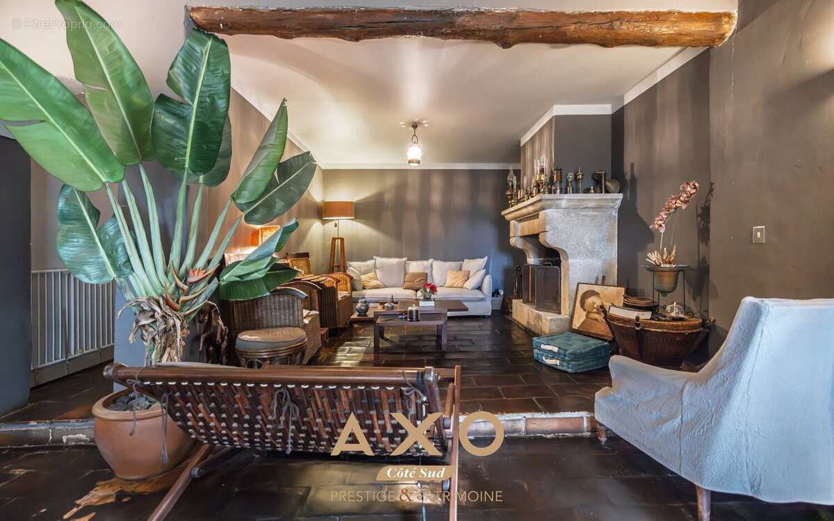 Maison à COUDOUX