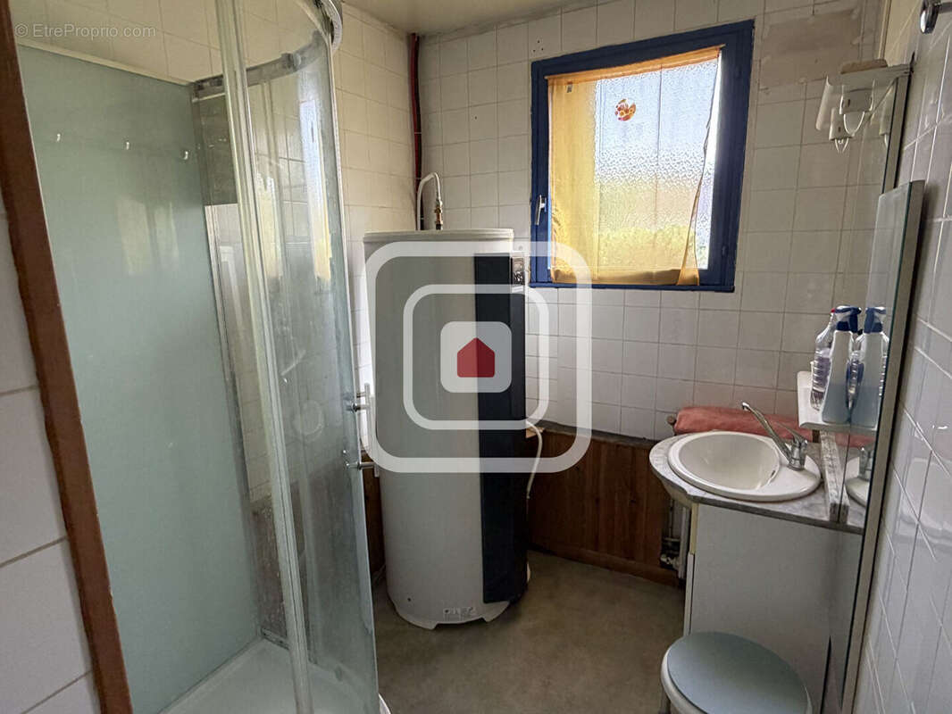 Pavillon de plain-pied - 3 chambres et 1 000 m² de terrain - photo 11