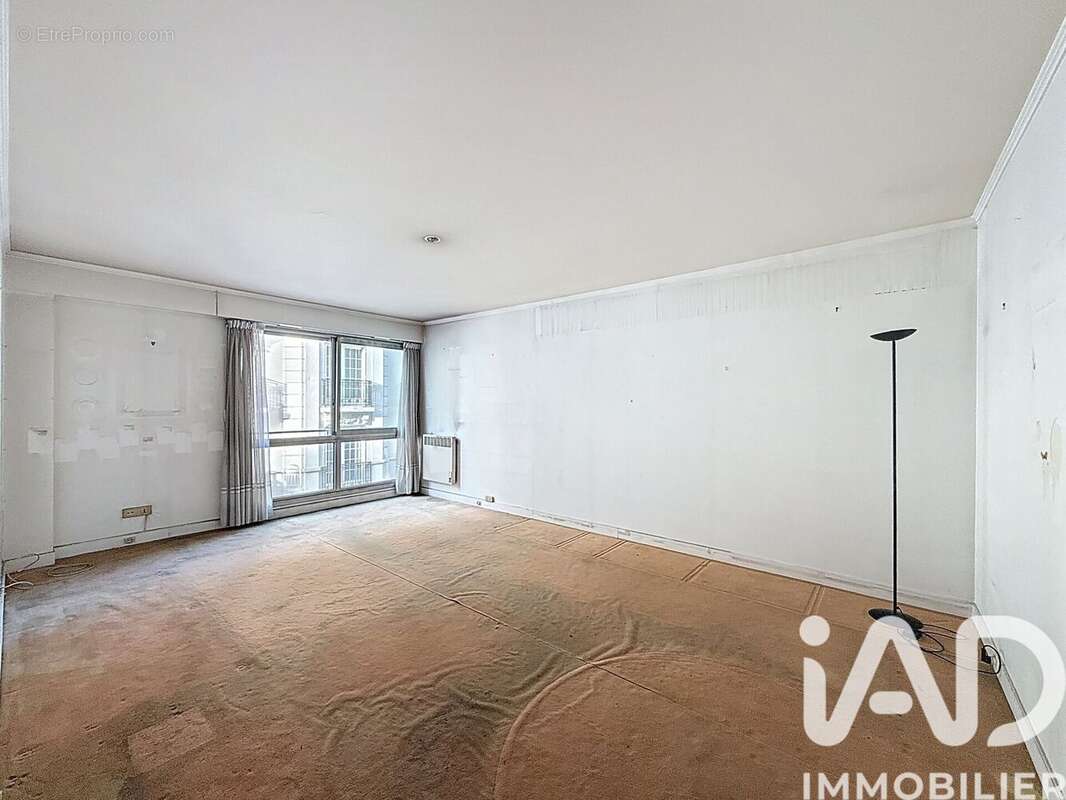 Photo 3 - Appartement à LEVALLOIS-PERRET