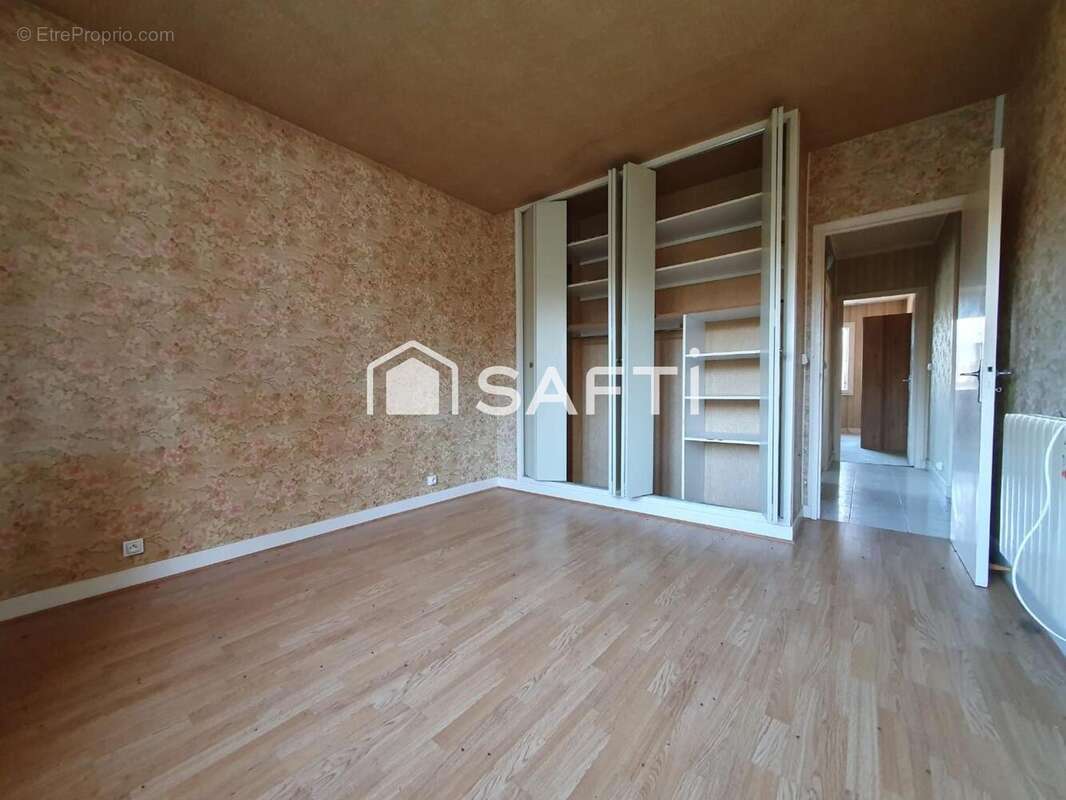 Photo 9 - Maison à MONTCOURT-FROMONVILLE