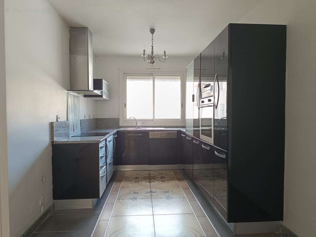 Cuisine - Appartement à NARBONNE