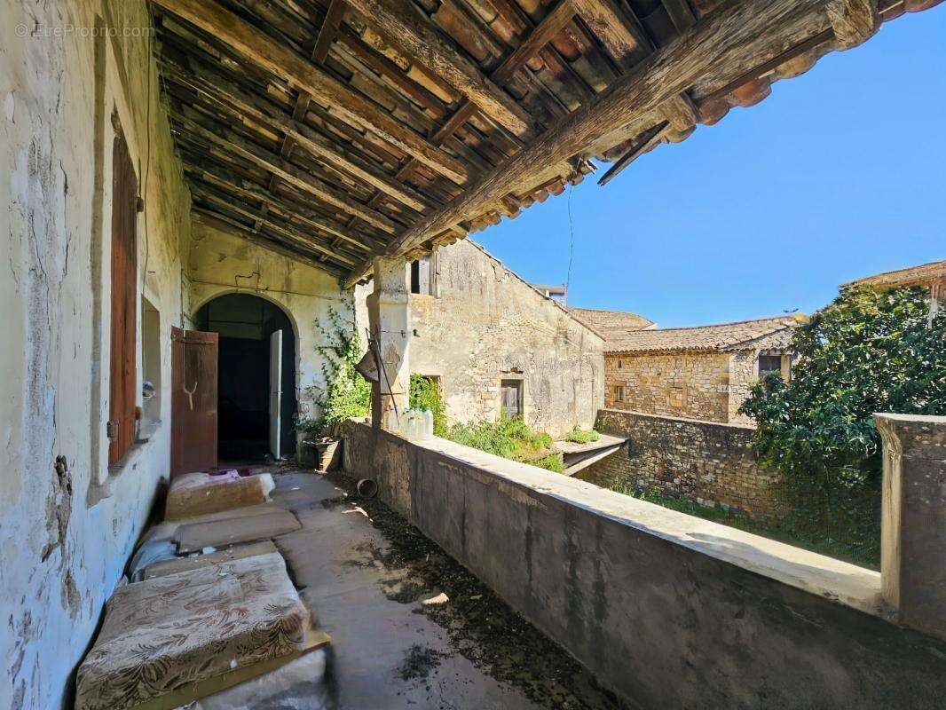 À Vendre proche d'Uzès maison de village à rénover - photo 13