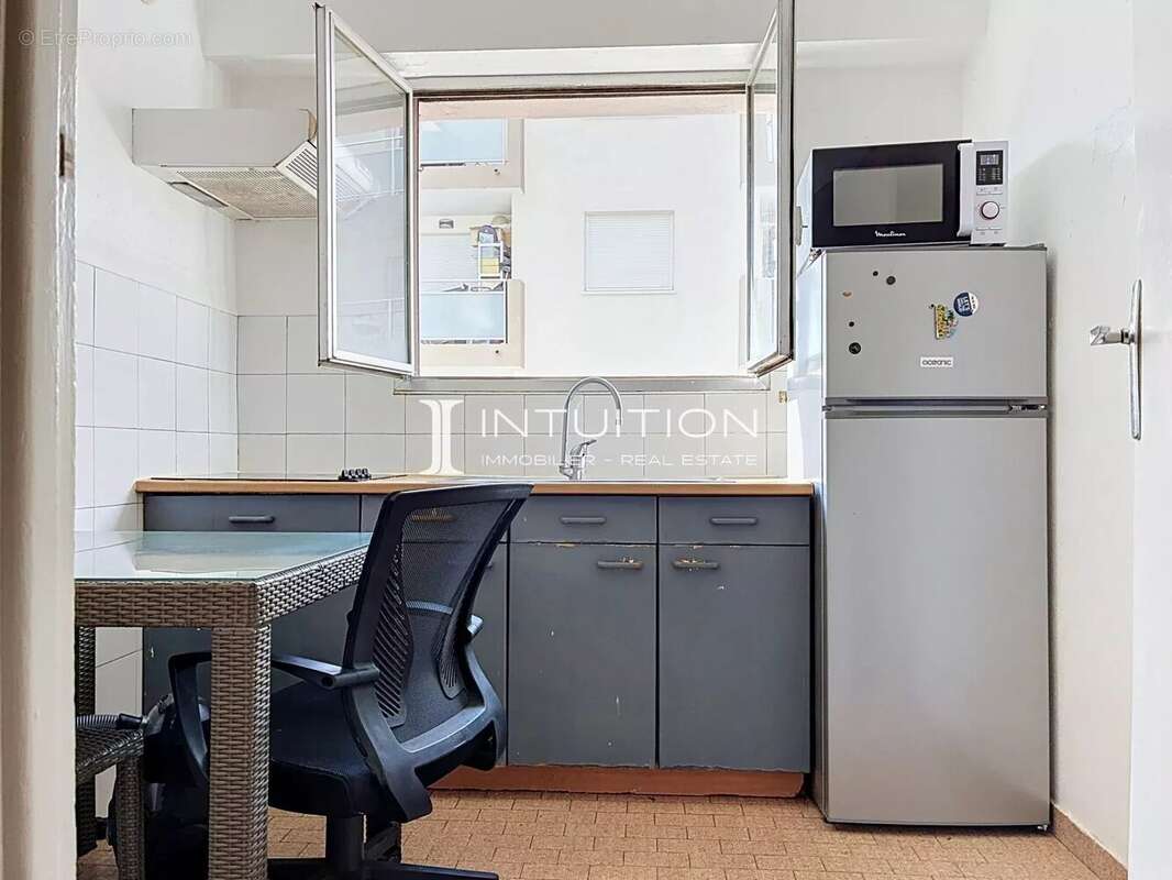 Le Cannet - Grande Bretagne : Studio vendu loué possibilité parking - photo 10