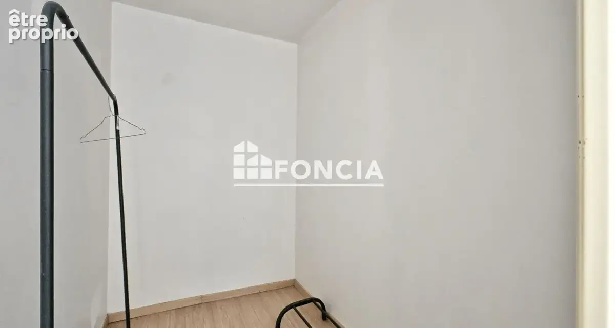 À VENDRE – Appartement 3 pièces avec balcon et 2 parkings privatifs à Persan / DPE - C - photo 9