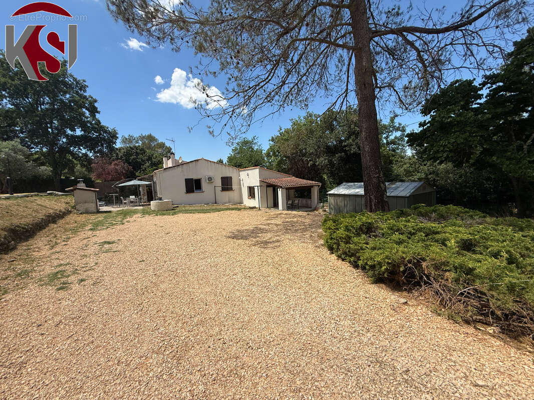 Maison à TOURVES