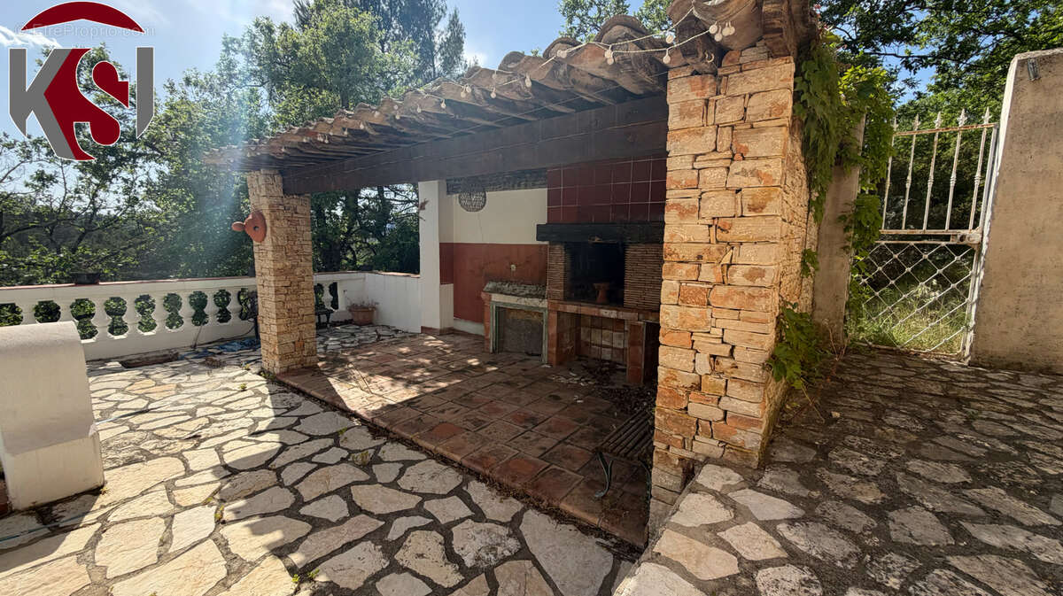 Maison à BRAS