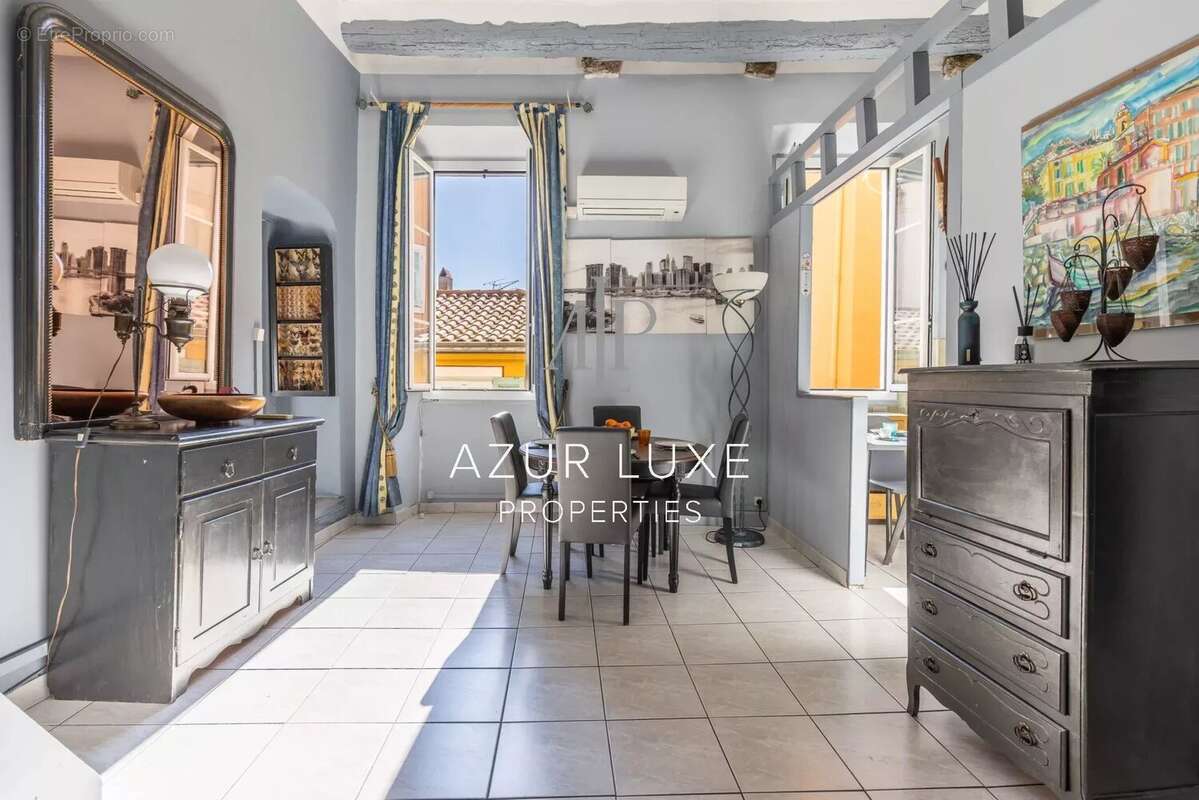 Appartement à VILLEFRANCHE-SUR-MER