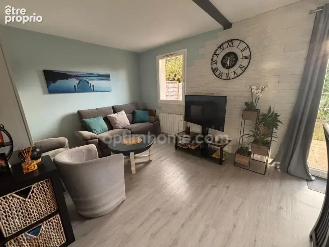  Maison 80 m² avec 2 chambres, bureau, garage et jardin – Saint-Michel – 150 000 € FAI - photo 2