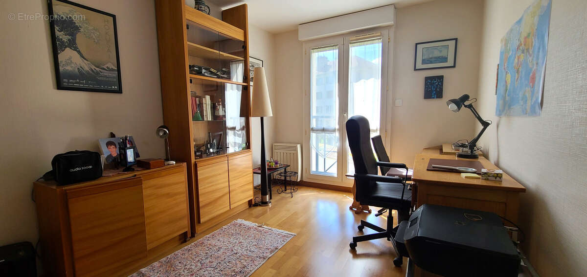 Appartement à THIAIS