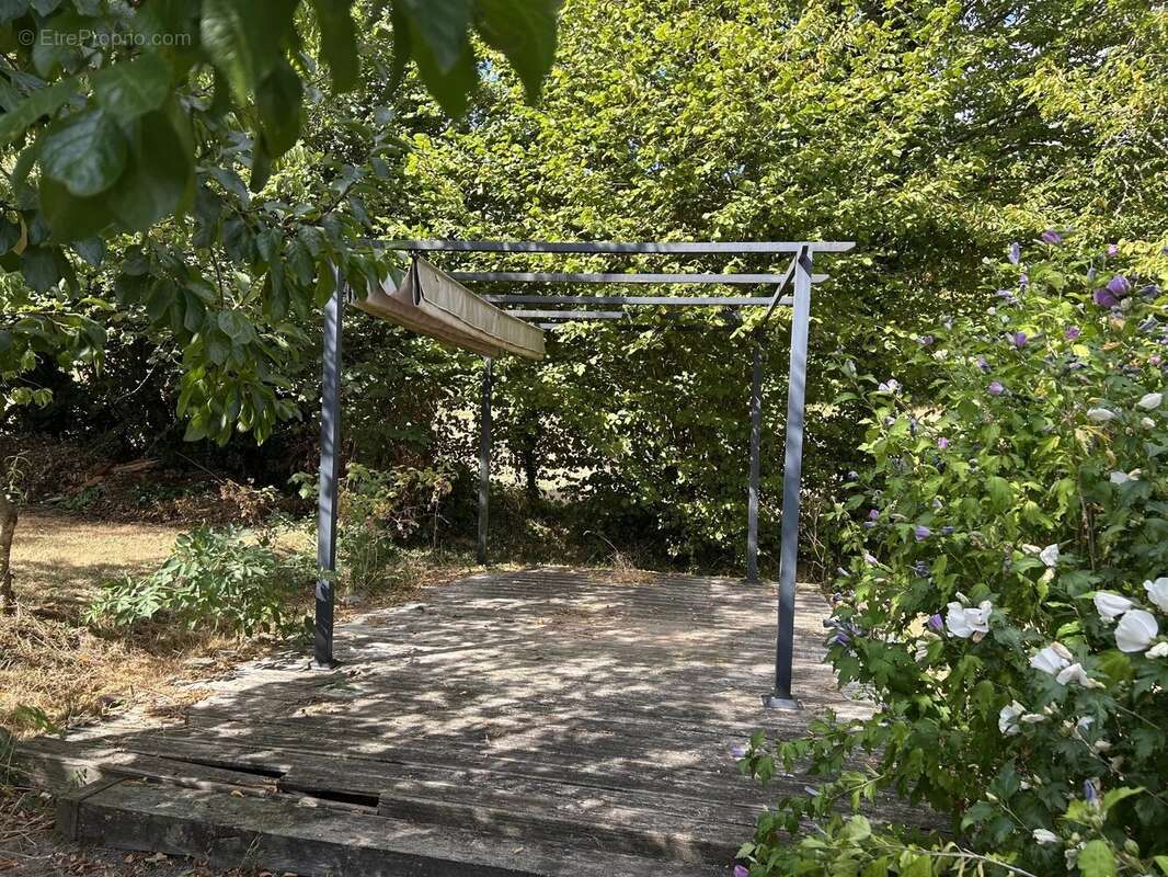 Pavillon type F5 en excellent état de 99 m² - photo 14