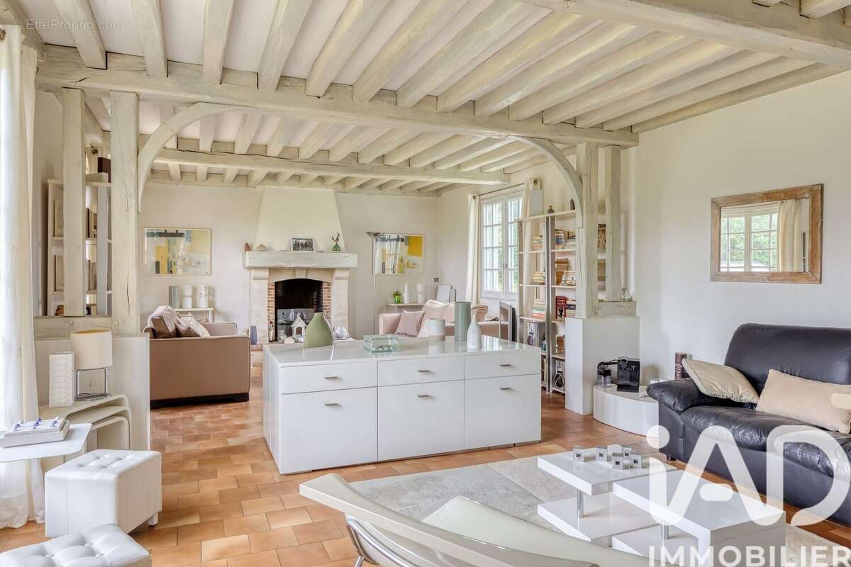 Maison 137 m² à Saint-Gatien-Des-Bois  - photo 5