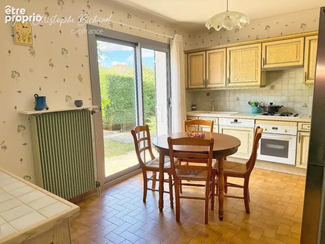 Maison familiale de 169 m² – 5 chambres – Terrain de 910 m² – Chaponost - photo 16